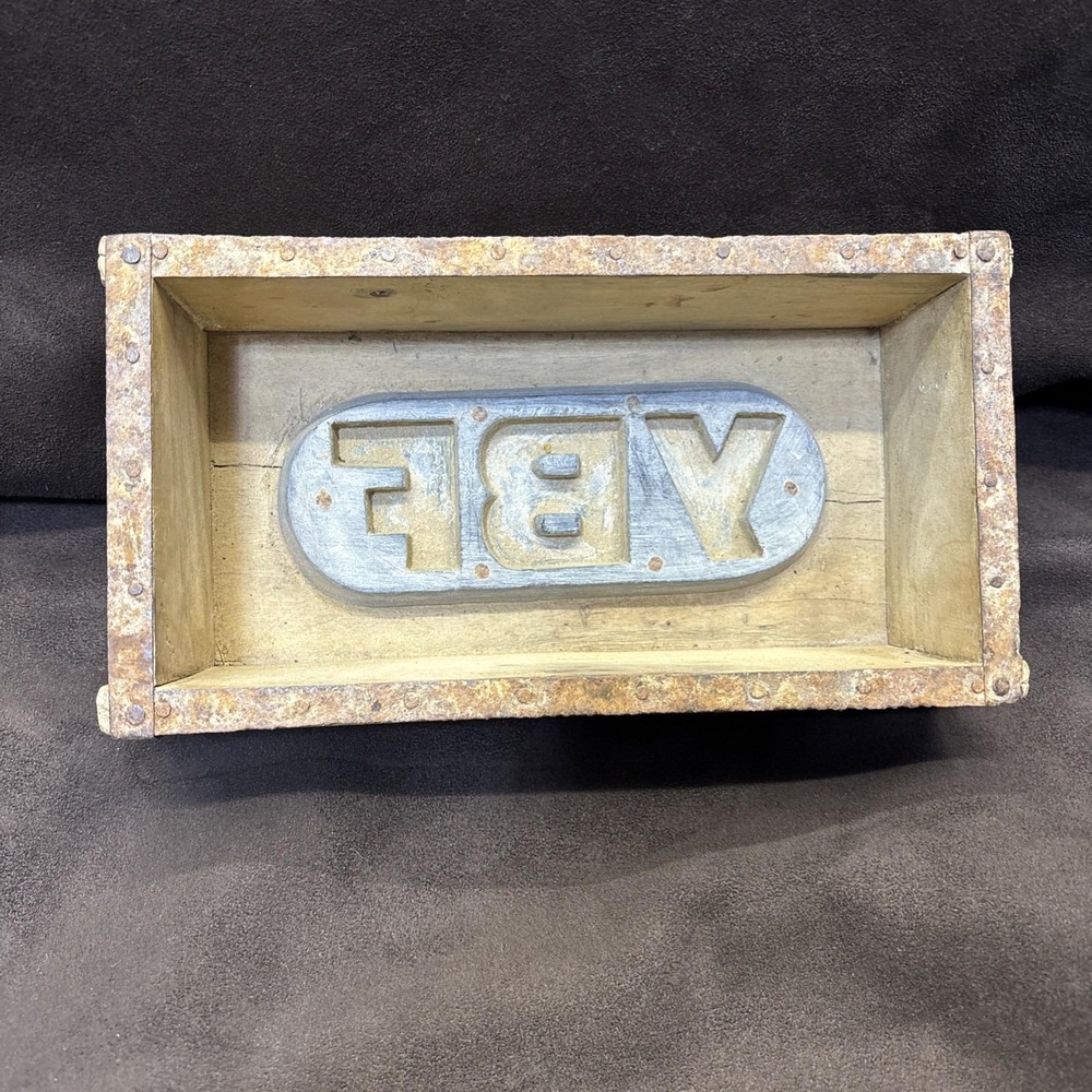 Vintage Brick Mold Made Of Wood With Metal Strips & Inner Metal Mold YBF